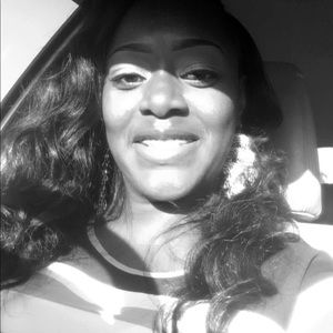 Meet your Posher, Pam